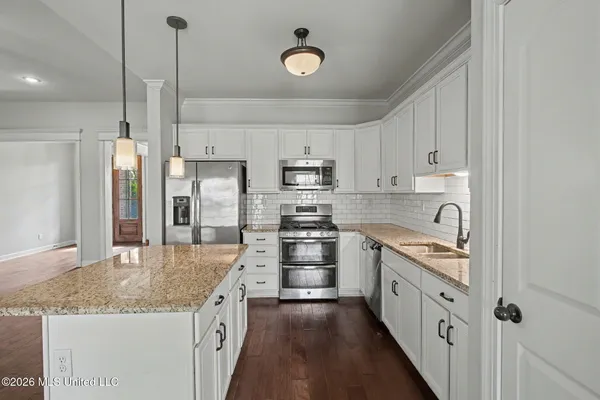 $450,000 | 3689 Beech Tree Cove, Southaven, MS 38672