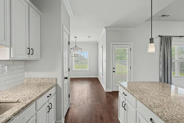 $450,000 | 3689 Beech Tree Cove, Southaven, MS 38672