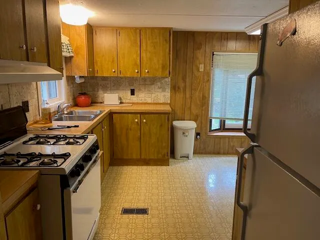 $123,500 | 15306 County Highway West, Riverview, WI 54114