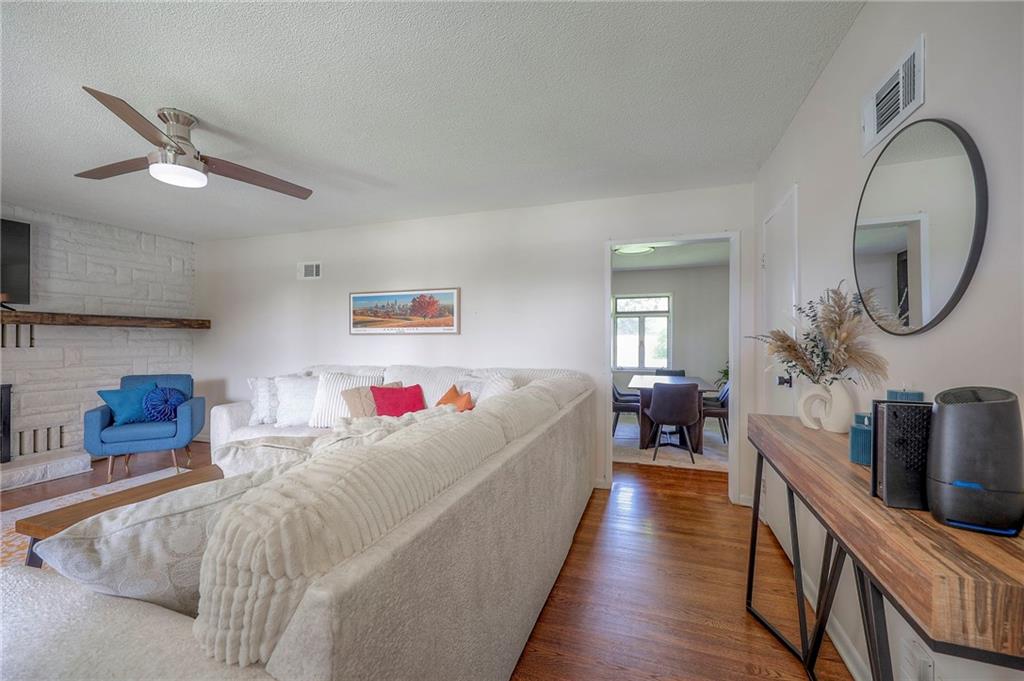 7146 Parallel Parkway Kansas City, KS 66109 - Photo 5 of 21