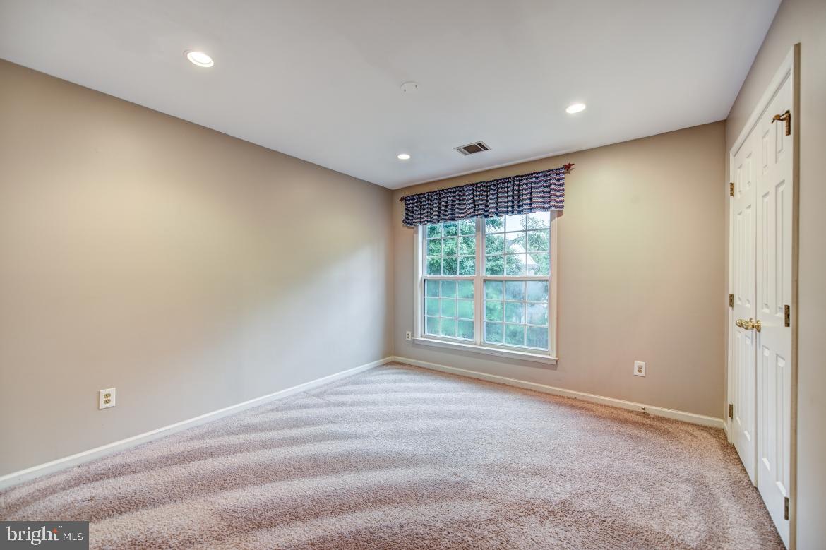 2616 Iron Forge Road Oak Hill, VA 20171 - Photo 43 of 60