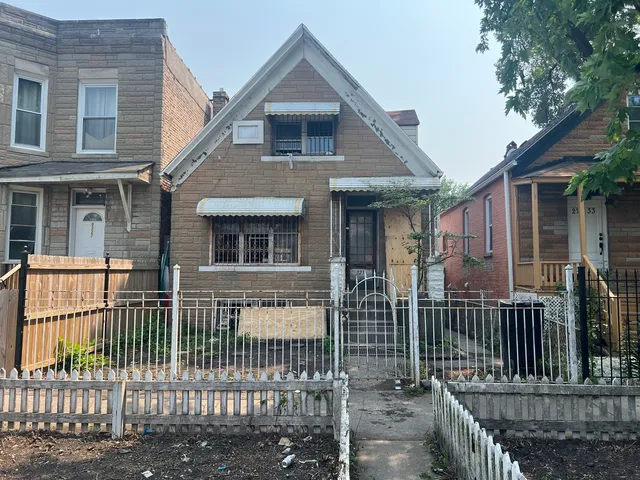 $75,000 | 2231 South Drake Avenue, Chicago, IL 60623