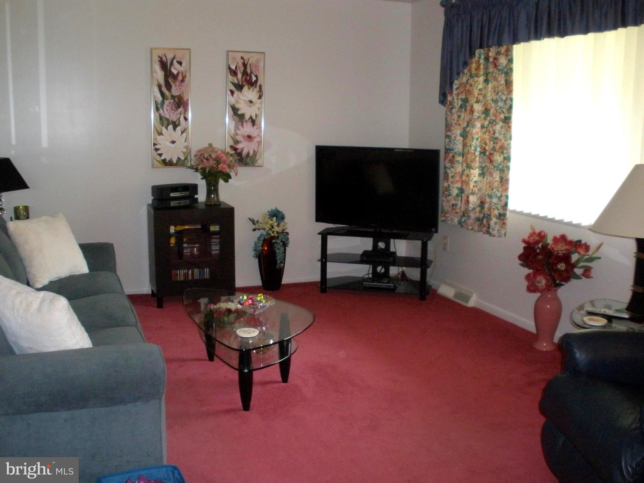 420 Earls Road Baltimore, MD 21220 - Photo 3 of 29 Living Room w/ Picture Window