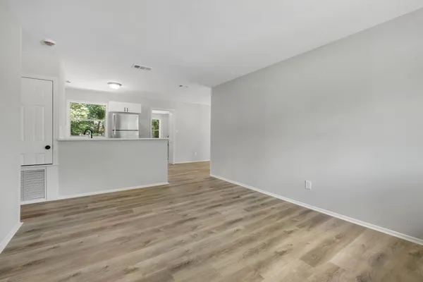 $229,900 | 319 Meadowbrook Lane, Tallahassee, FL 32304