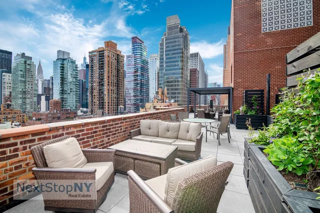 $690,000 | 333 East 55th Street, Unit 7G | Sutton Place