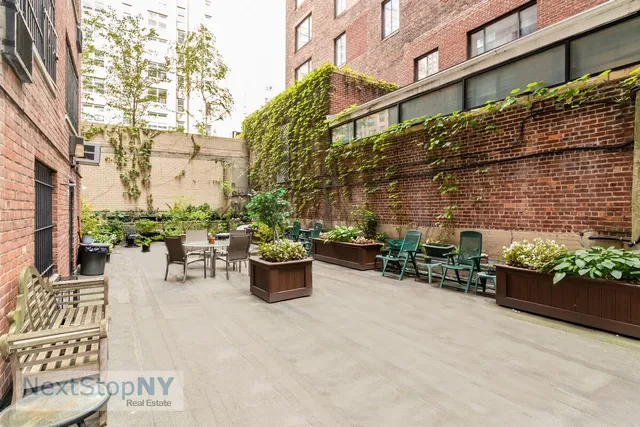 $690,000 | 333 East 55th Street, Unit 7G | Sutton Place