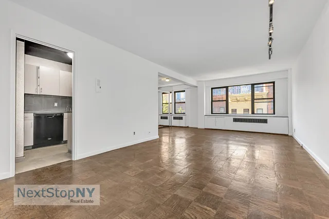 $690,000 | 333 East 55th Street, Unit 7G | Sutton Place