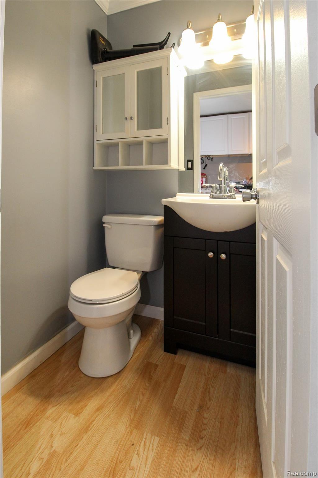 28878 Cotton Road New Baltimore, MI 48047 - Photo 18 of 22 Half Bath.jpg