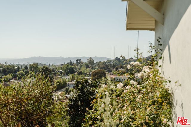 $1,700,000 | 1711 Sargent Place, Los Angeles, CA 90026