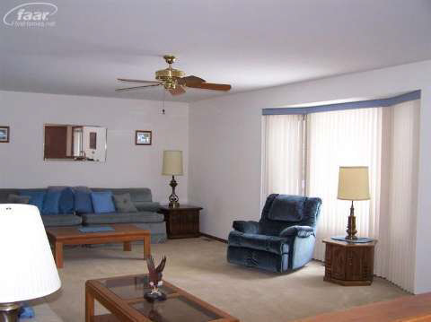4162 Cullen Road Fenton, MI 48430 - Photo 10 of 24 20394382-9.JPG