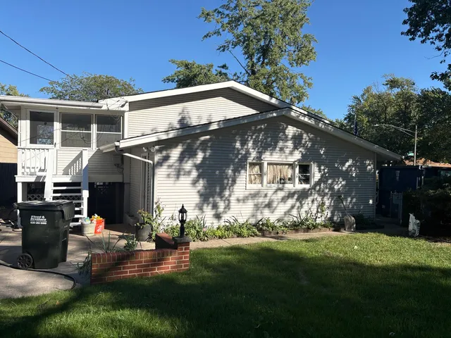 $249,000 | 29 Arapaho Drive, Thornton, IL 60476