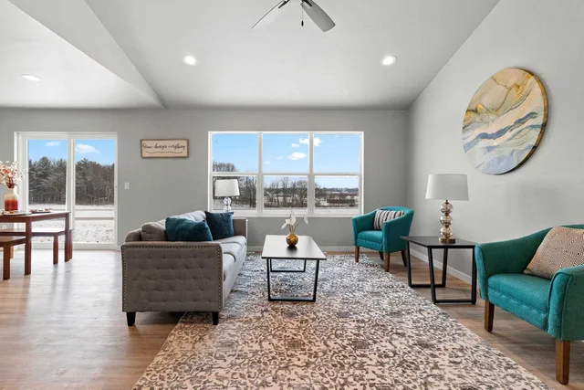 $369,900 | 553 Horton Terrace, Hortonville, WI 54944