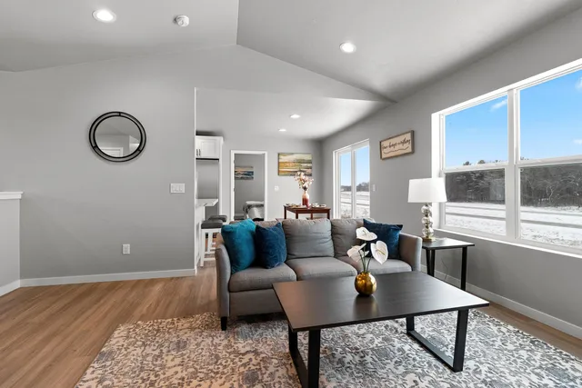 $369,900 | 553 Horton Terrace, Hortonville, WI 54944