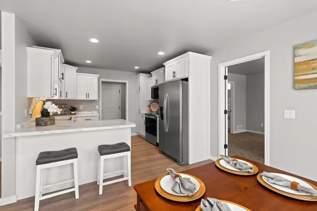 $369,900 | 553 Horton Terrace, Hortonville, WI 54944