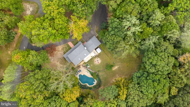 $800,000 | 12586 Lake Coventry Drive, Bealeton, VA 22712