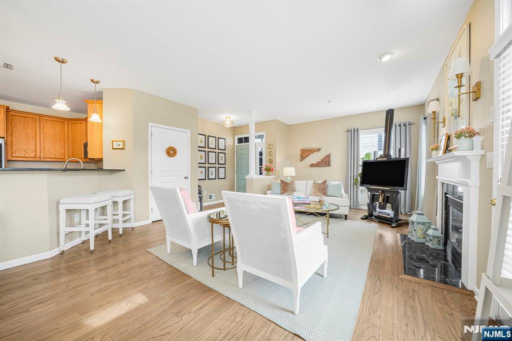 175 George Russell Way Clifton, NJ 07013 - Photo 6 of 20