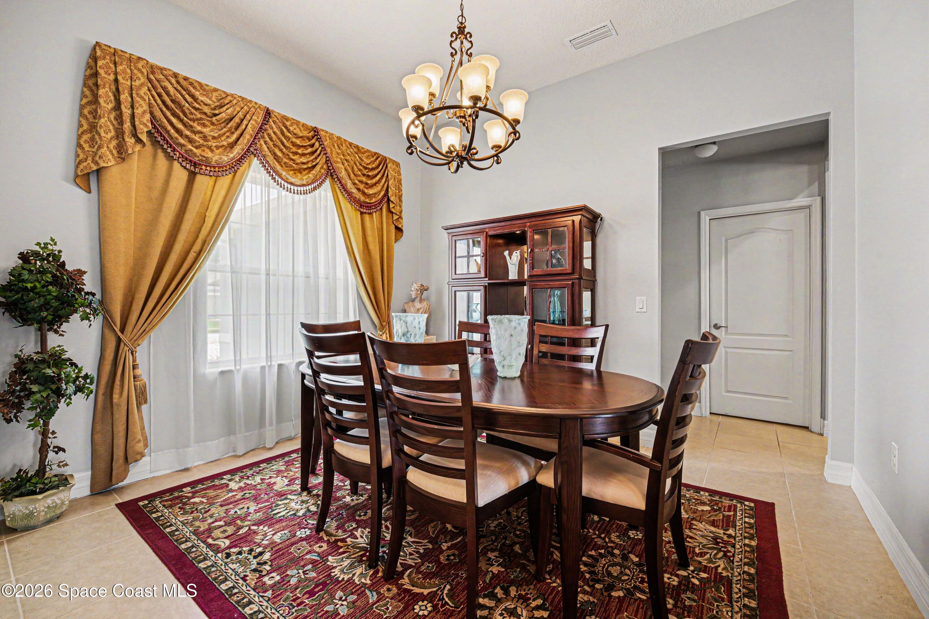 1025 Morgan Circle Northeast Palm Bay, FL 32905 - Photo 8 of 43 015_file_9164