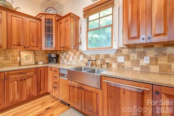 $1,299,000 | 3 Gale Kelly Court, Weaverville, NC 28787