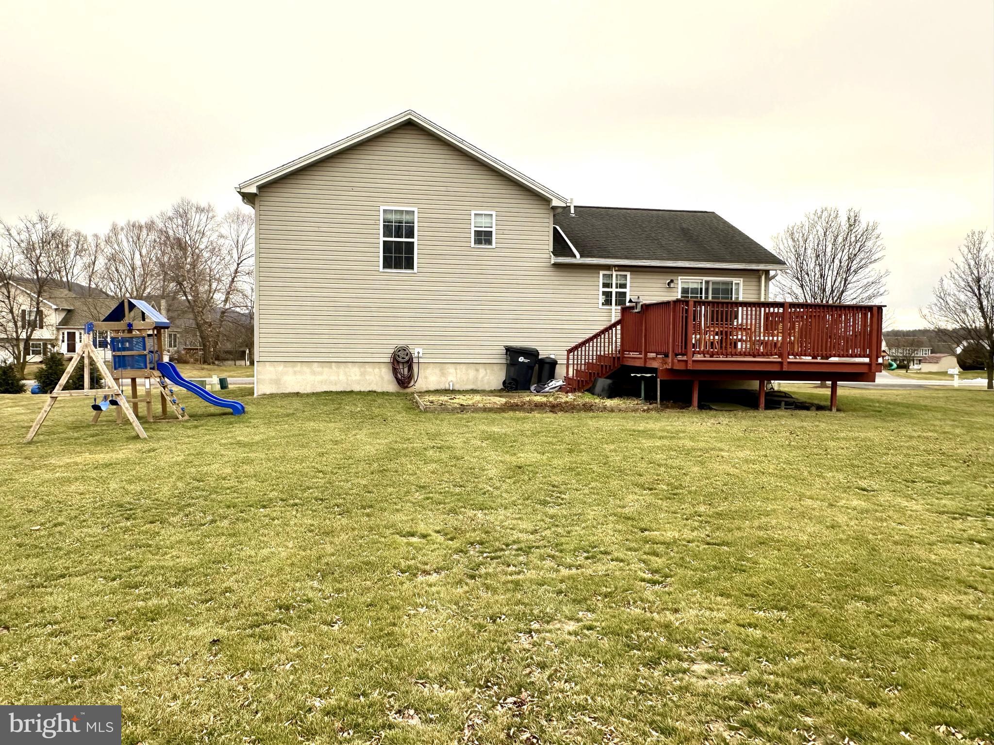 237 Walker Crossing Bellefonte, PA 16823 - Photo 2 of 9