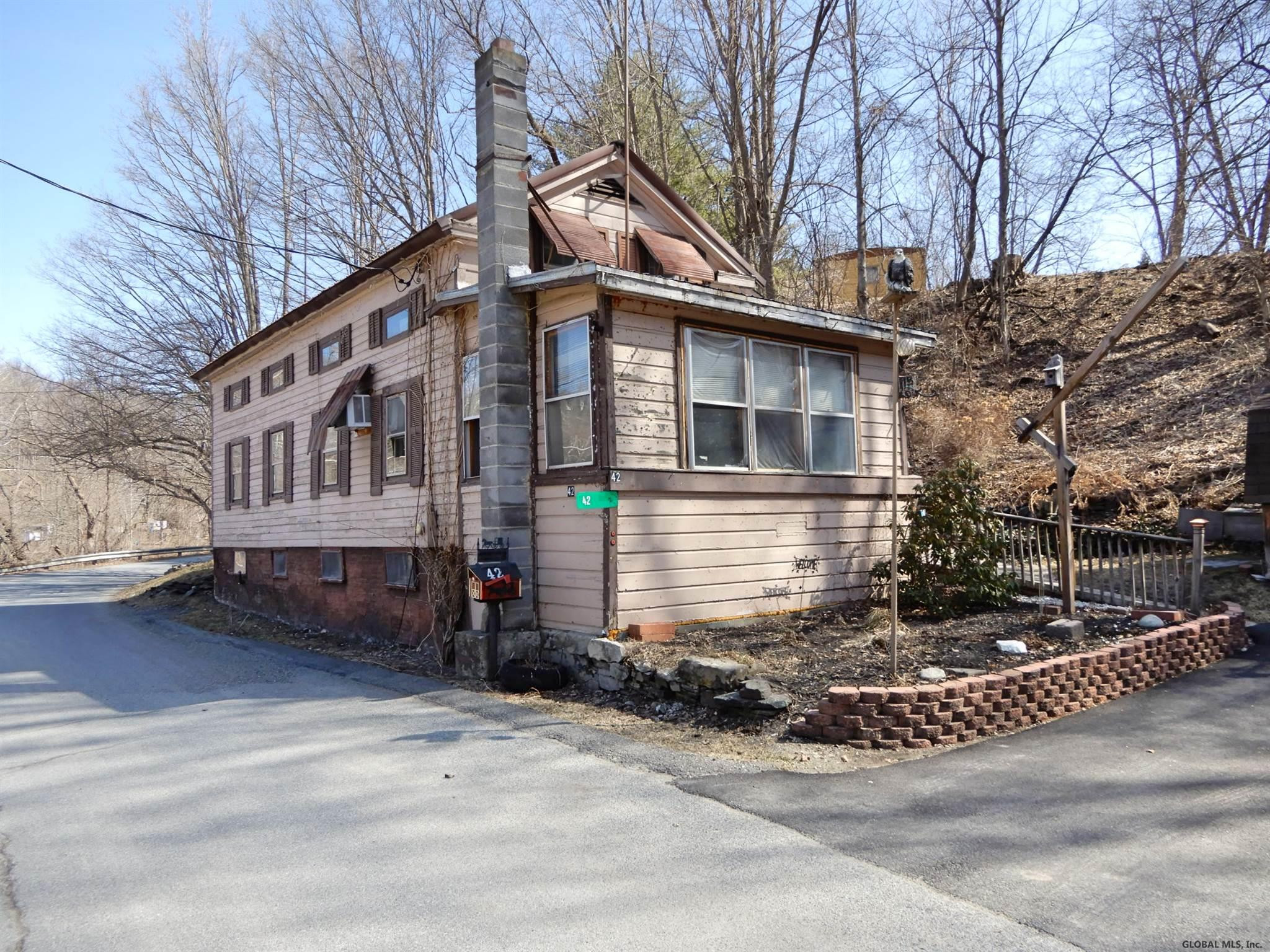 42 River Road Pittstown, NY 12094 - Photo 1 of 25 Photo 1