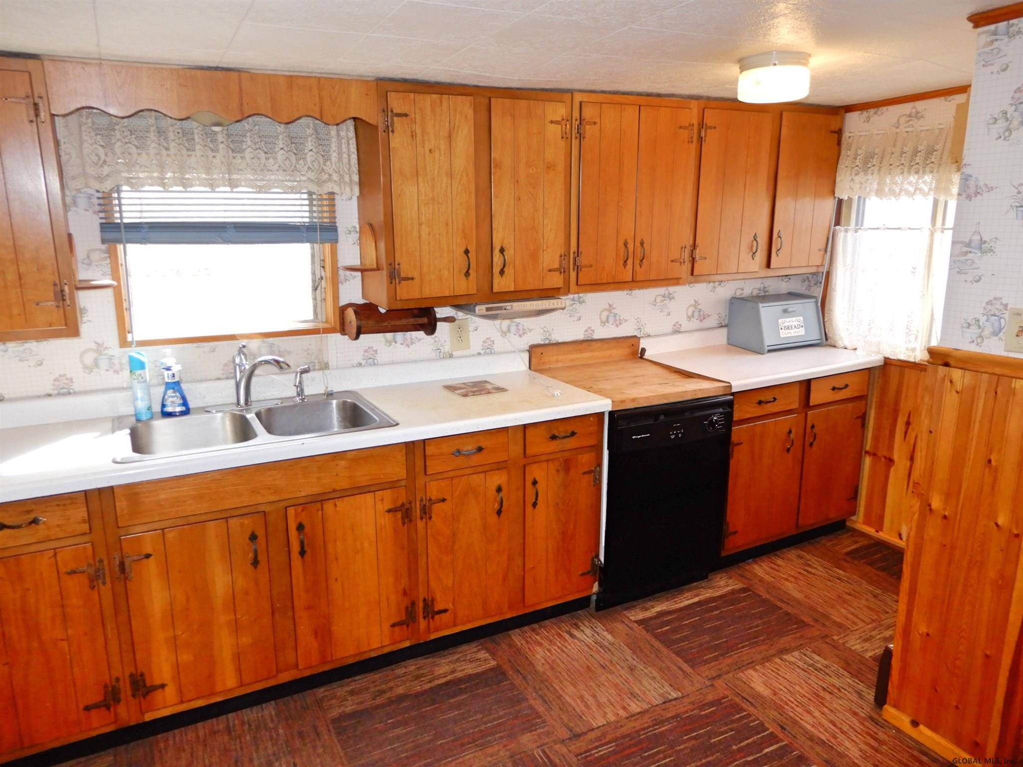 42 River Road Pittstown, NY 12094 - Photo 4 of 25 Photo 4
