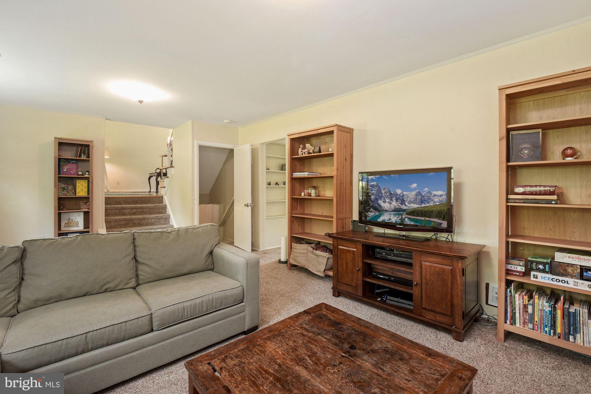 13107 Fernedge Road Silver Spring, MD 20906 - Photo 12 of 39