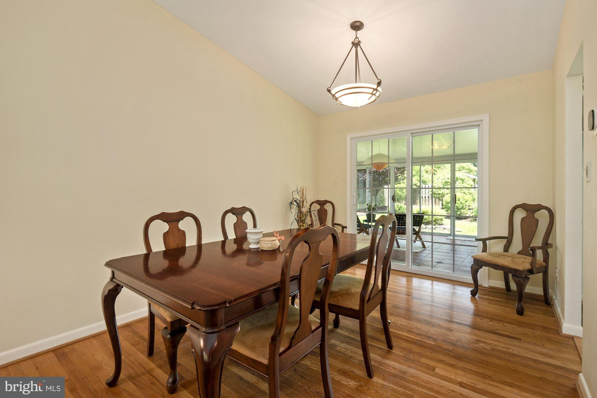 13107 Fernedge Road Silver Spring, MD 20906 - Photo 5 of 39