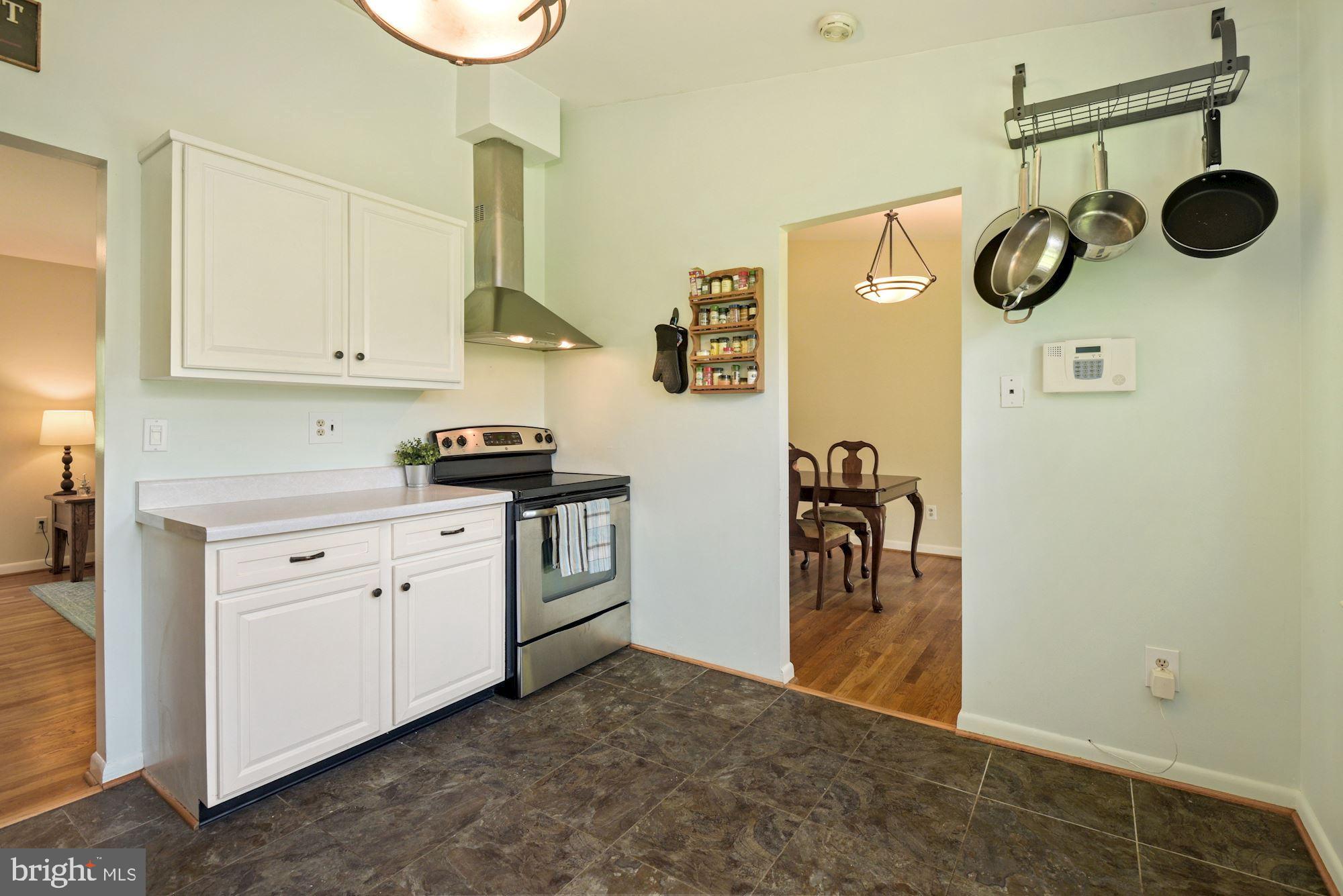 13107 Fernedge Road Silver Spring, MD 20906 - Photo 9 of 39