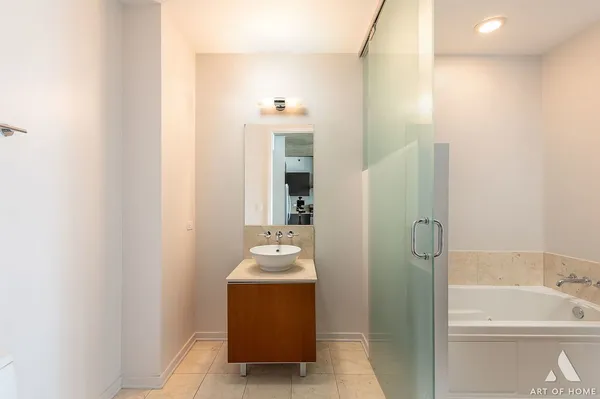 $3,400 | 600 North Fairbanks Court, Unit 2809, Chicago, IL 60611