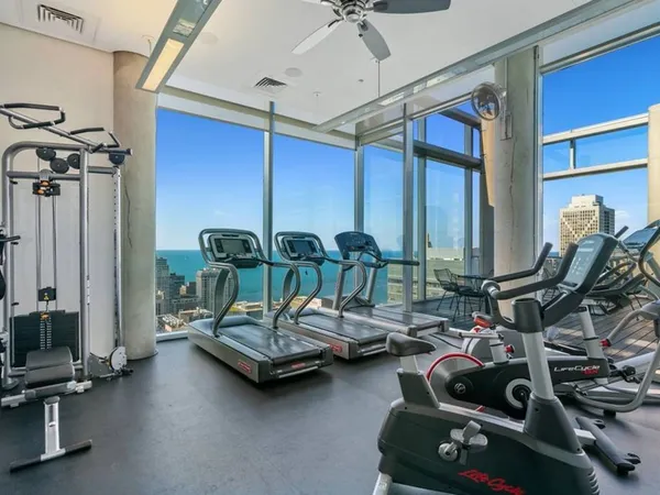 $3,400 | 600 North Fairbanks Court, Unit 2809, Chicago, IL 60611