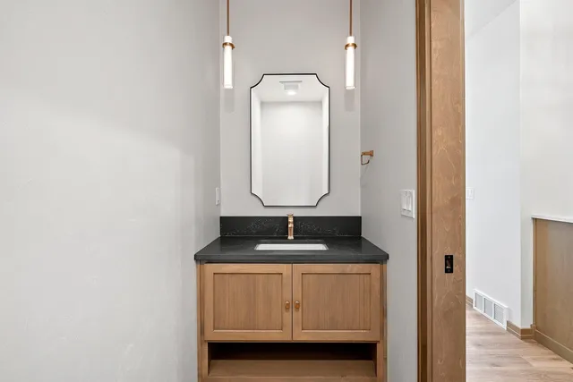 $709,900 | 3754 Lyla May Court, De Pere, WI 54115