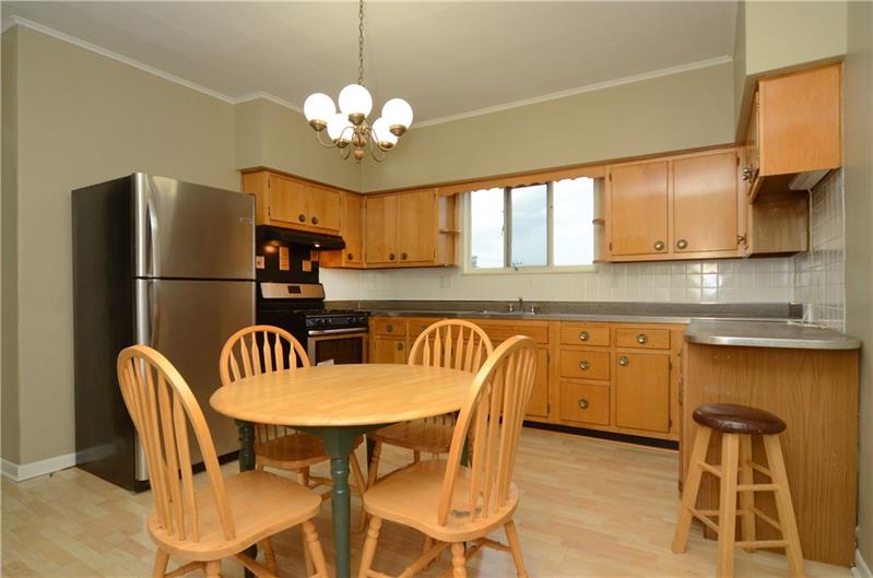 220 Jefferson Street Rochester, PA 15074 - Photo 9 of 15