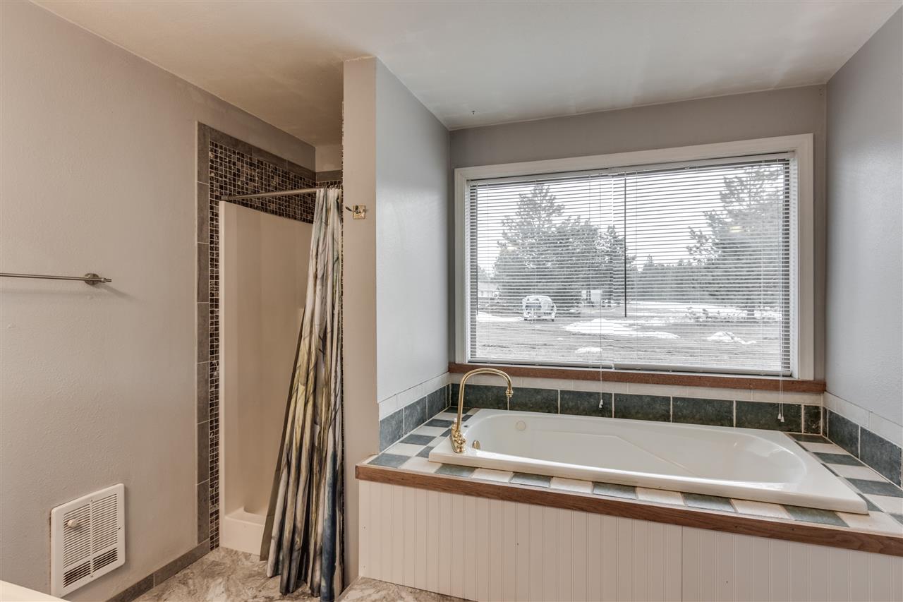 4847 Whittier Road Clayton, WA 99110 - Photo 11 of 19