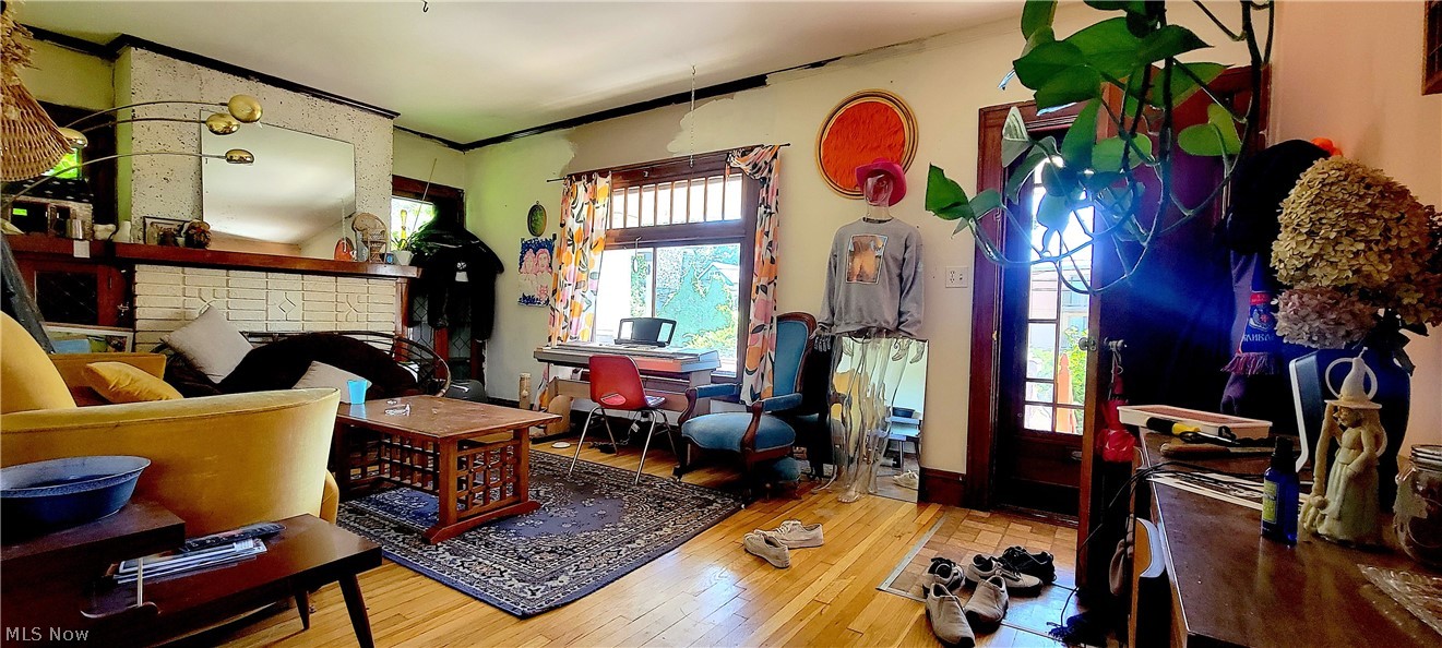 4179 Valley Road Cleveland, OH 44109 - Photo 6 of 23 1st flr