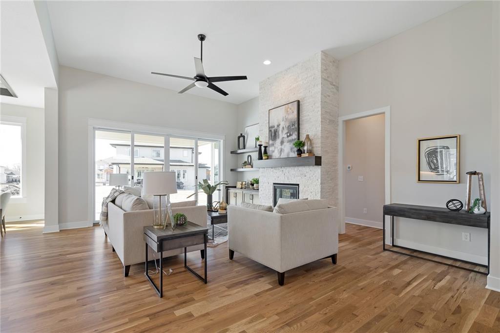 9069 Shady Bend Road Lenexa, KS 66227 - Photo 17 of 54