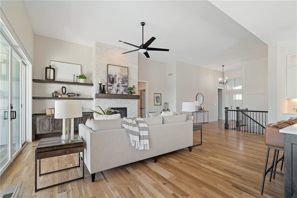 9069 Shady Bend Road Lenexa, KS 66227 - Photo 20 of 54