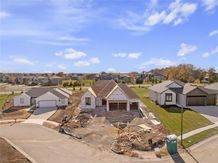 $754,907 | 9069 Shady Bend Road, Lenexa, KS 66227