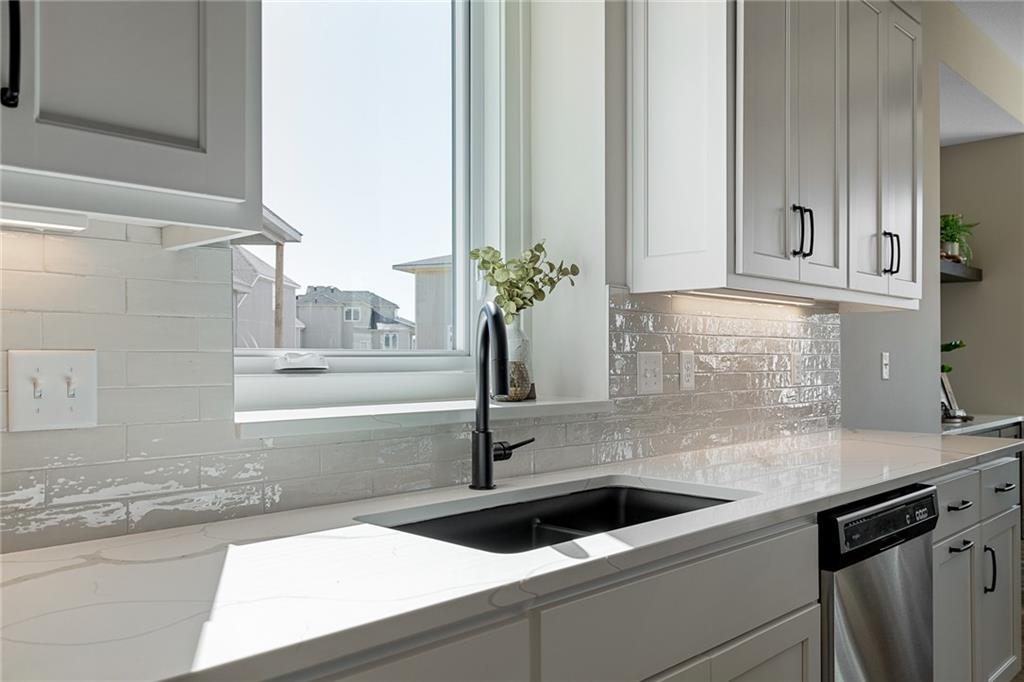 9069 Shady Bend Road Lenexa, KS 66227 - Photo 26 of 54