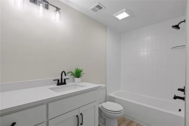 $743,650 | 9069 Shady Bend Road, Lenexa, KS 66227