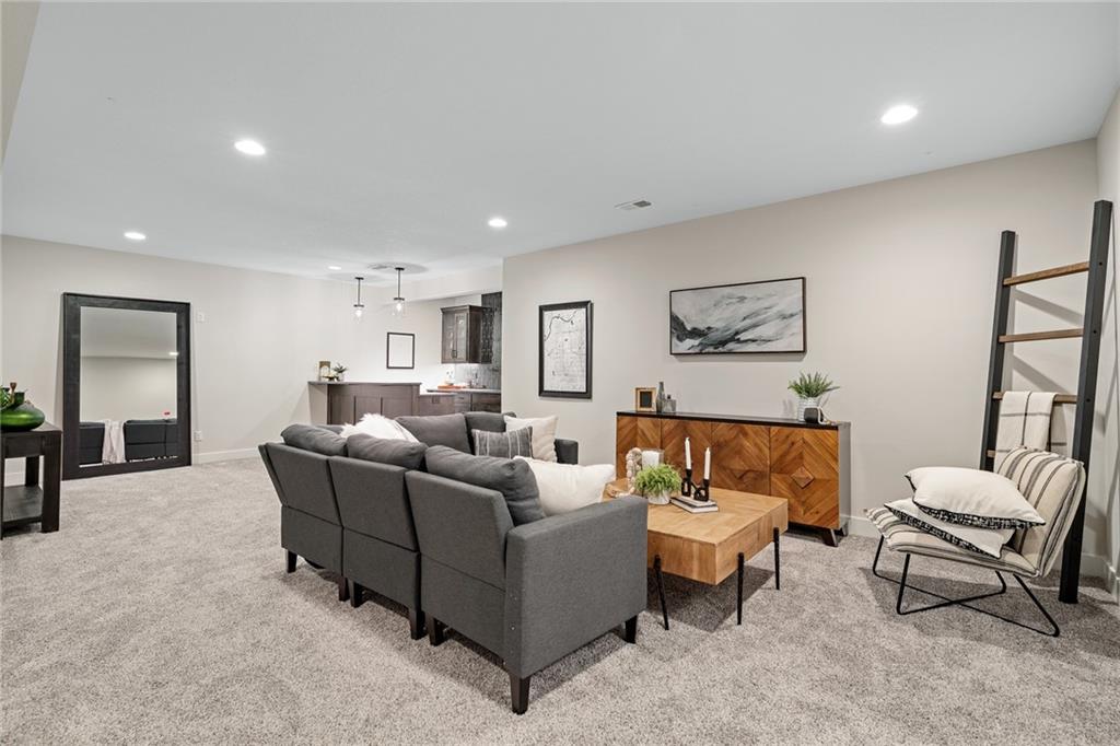 9069 Shady Bend Road Lenexa, KS 66227 - Photo 41 of 54