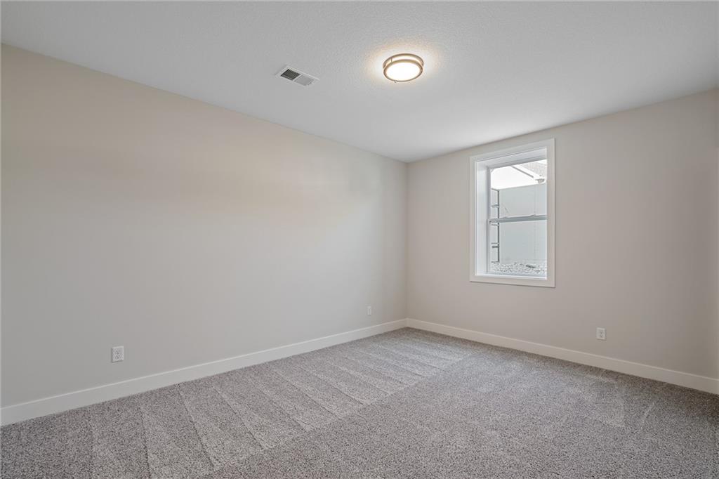 9069 Shady Bend Road Lenexa, KS 66227 - Photo 47 of 54