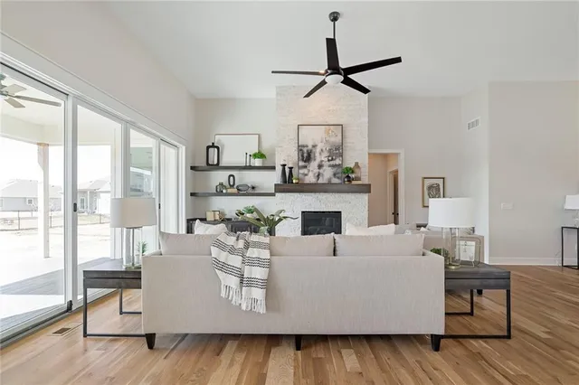 $743,650 | 9069 Shady Bend Road, Lenexa, KS 66227