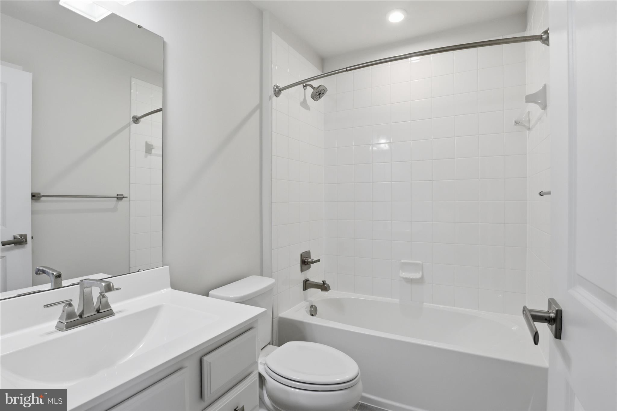 4702 Towne Park Road Suitland, MD 20746 - Photo 20 of 46