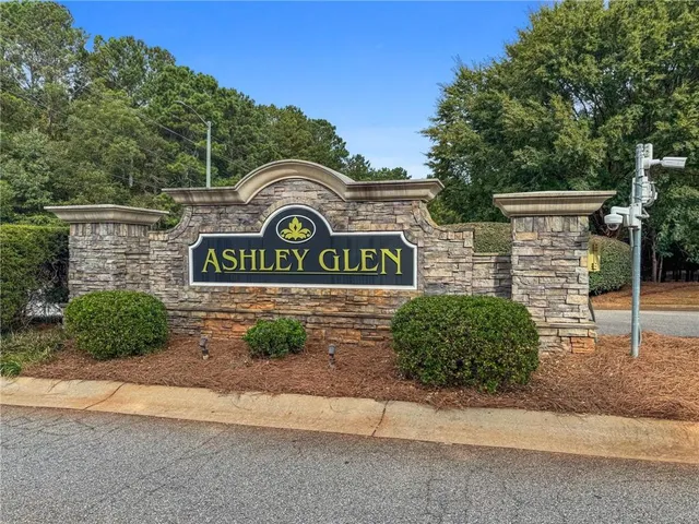 $569,000 | 469 Ashley Glen Drive, Williamson, GA 30292