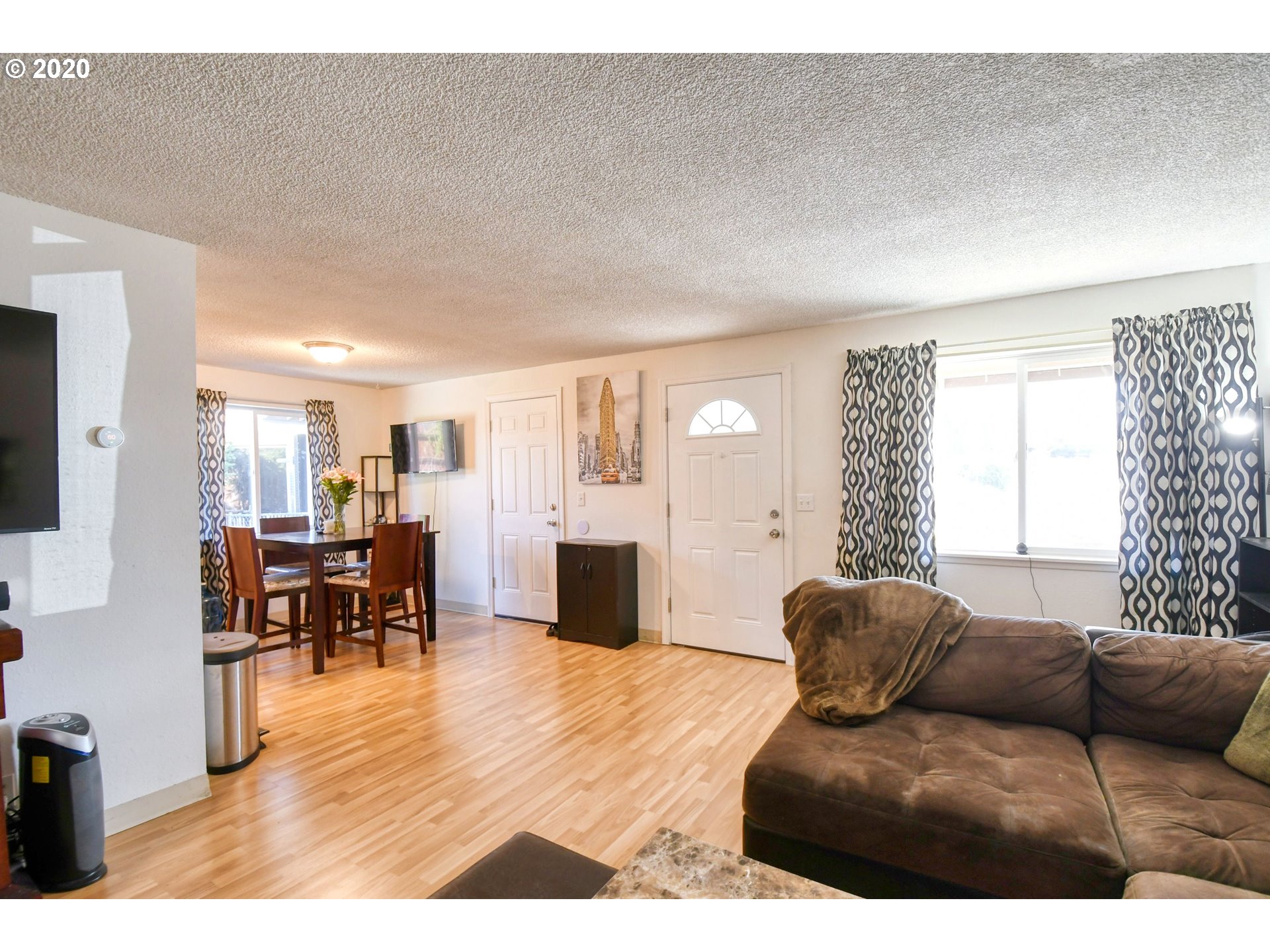 313 Southwest Nye Avenue Pendleton, OR 97801 - Photo 7 of 32 Gallery Image 7