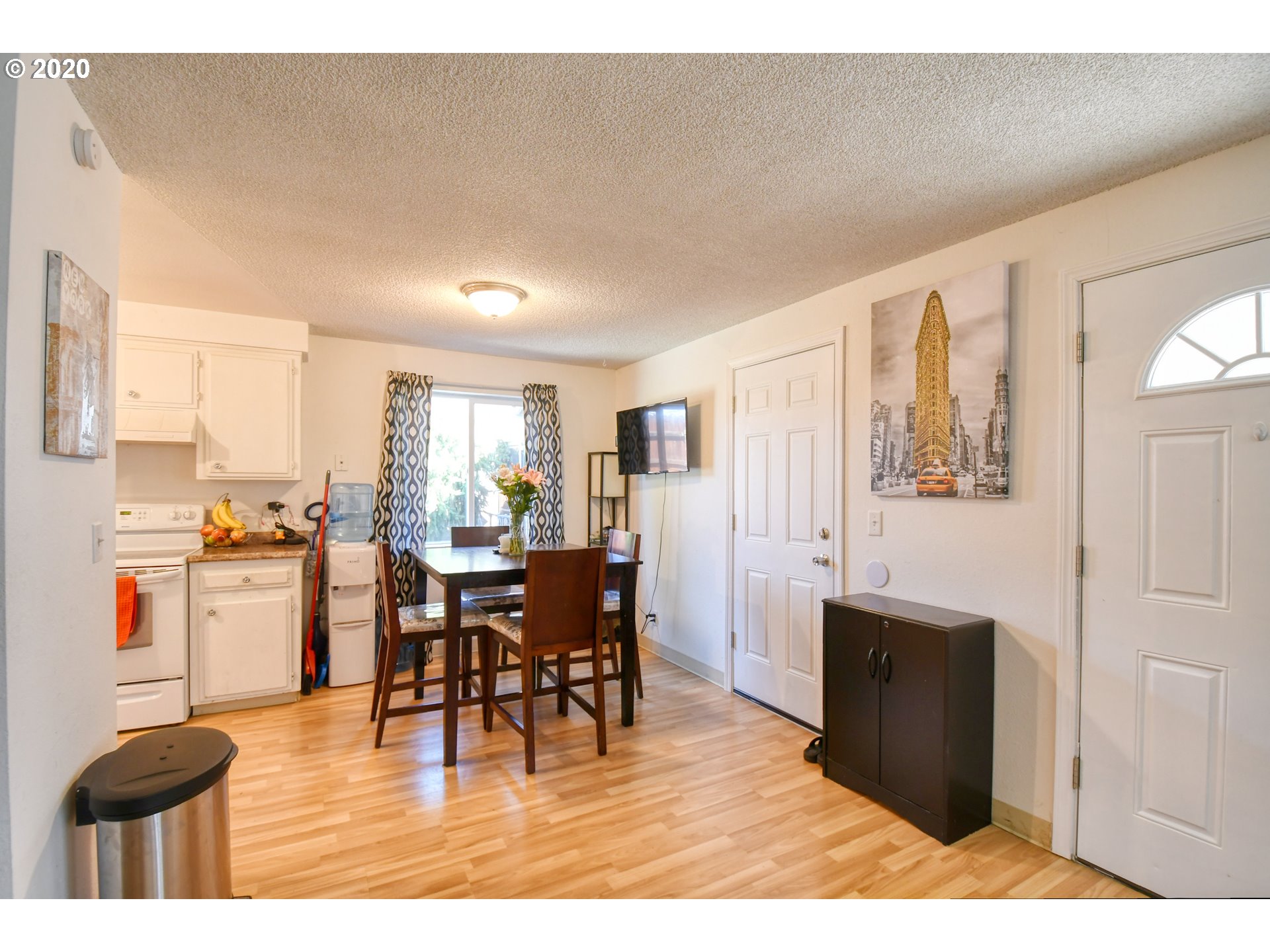 313 Southwest Nye Avenue Pendleton, OR 97801 - Photo 9 of 32 Gallery Image 9