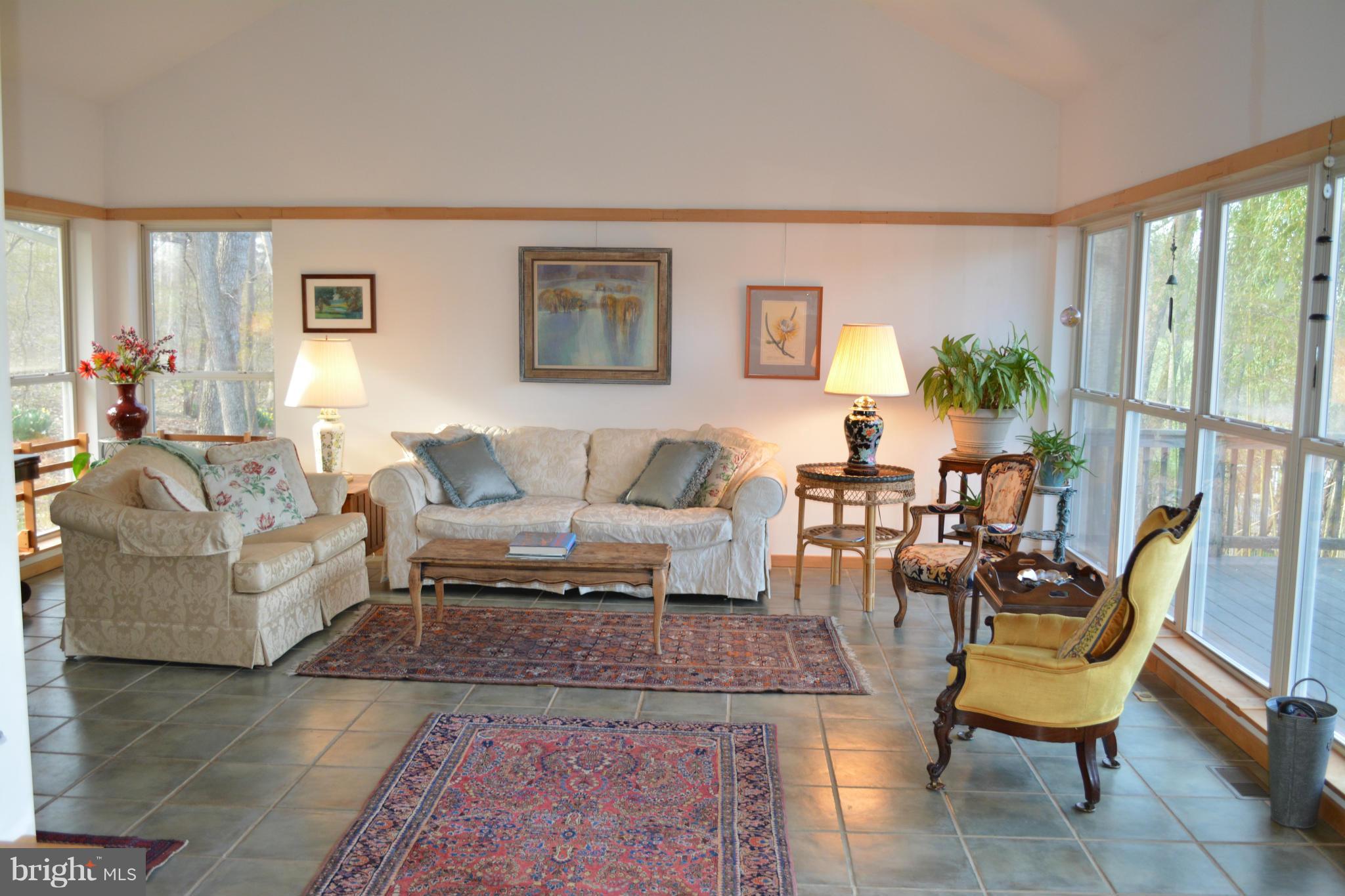 38313 North Fork Road Purcellville, VA 20132 - Photo 3 of 30 Fantastic entertaining space opens to deck