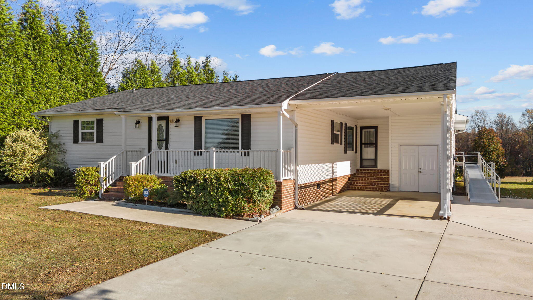 353 North Pleasant Coates Road Benson, NC 27504 - Photo 7 of 53