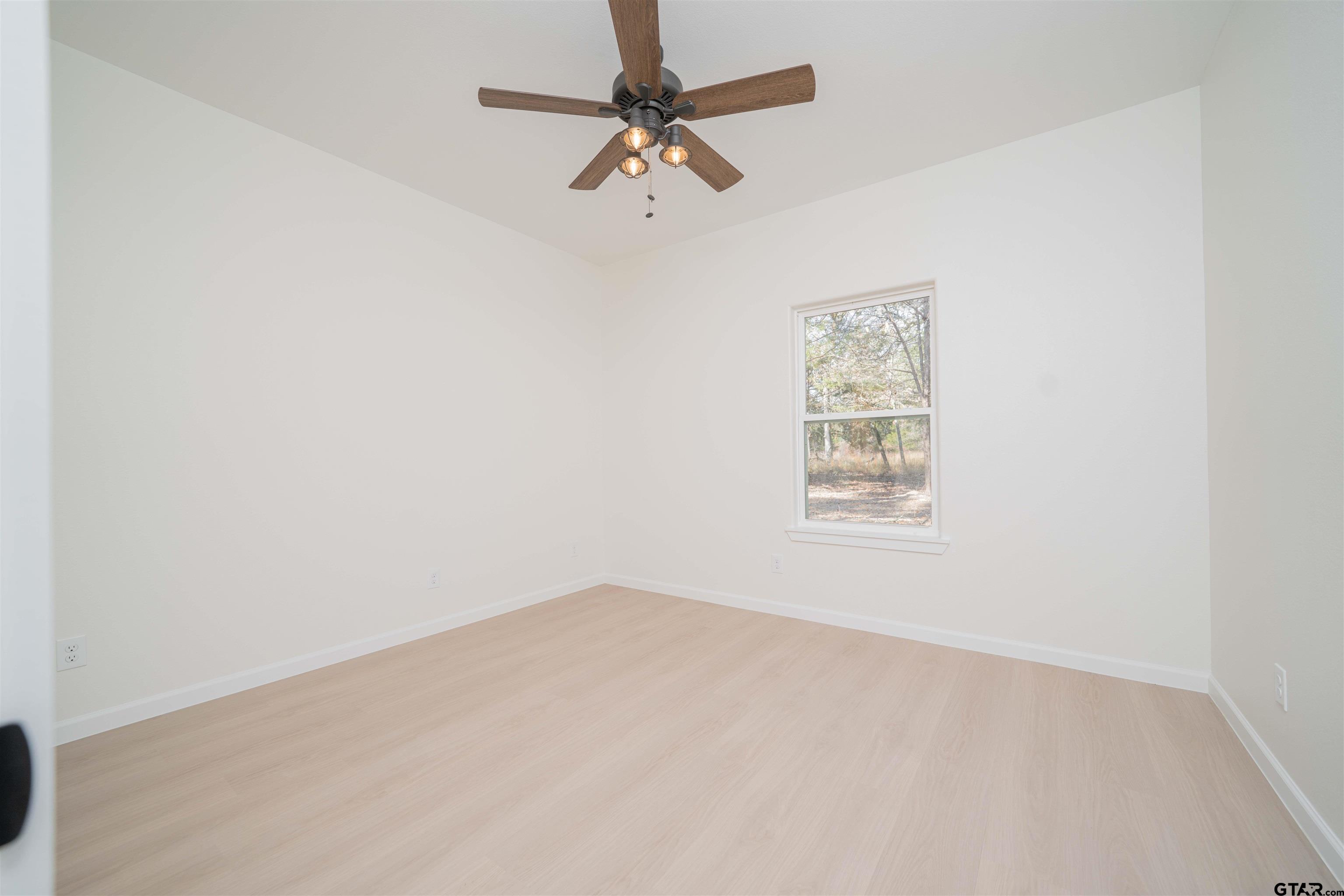711 King Charles Road Scroggins, TX 75480 - Photo 19 of 34