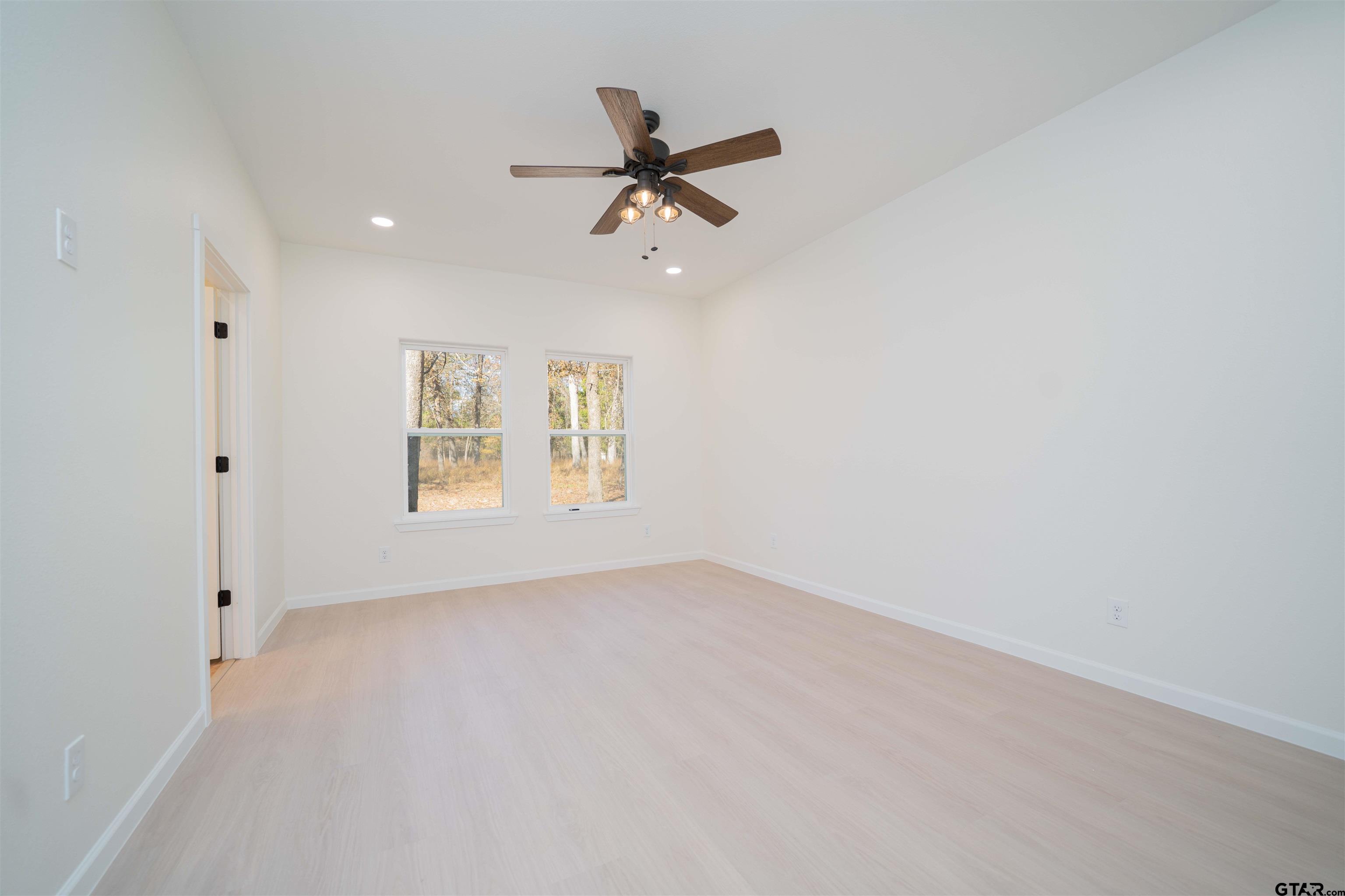 711 King Charles Road Scroggins, TX 75480 - Photo 22 of 34